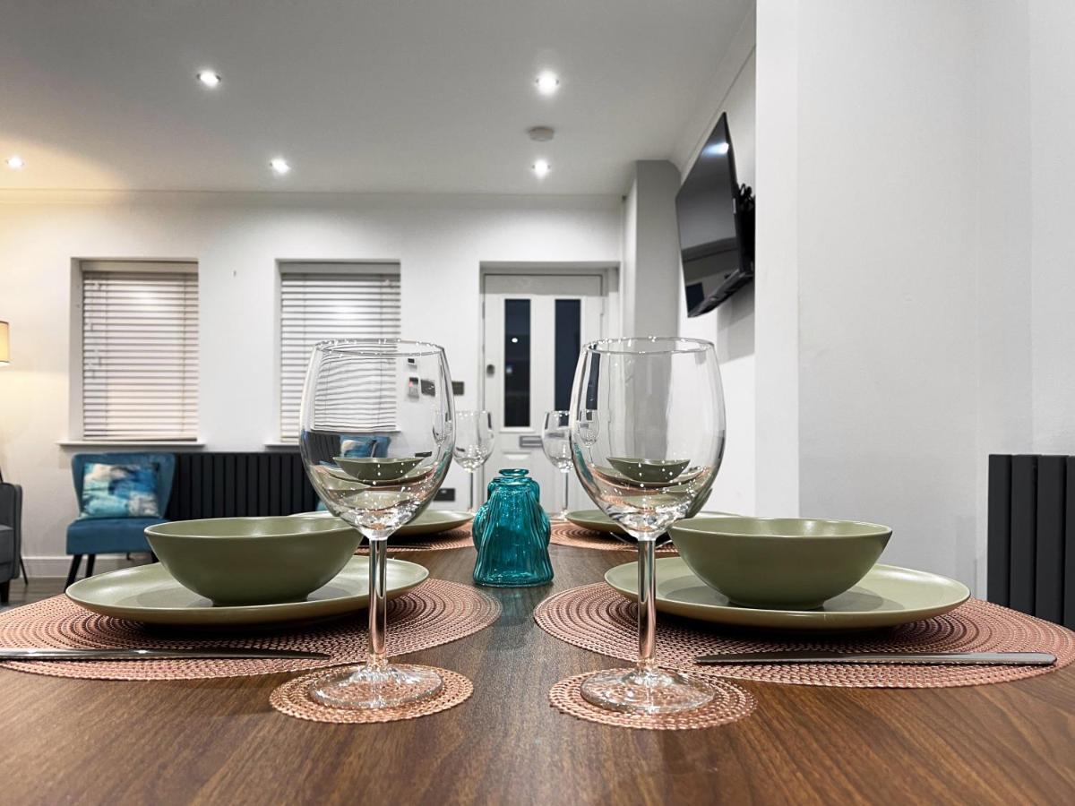 Karen'S Place In Windsor Luaran gambar